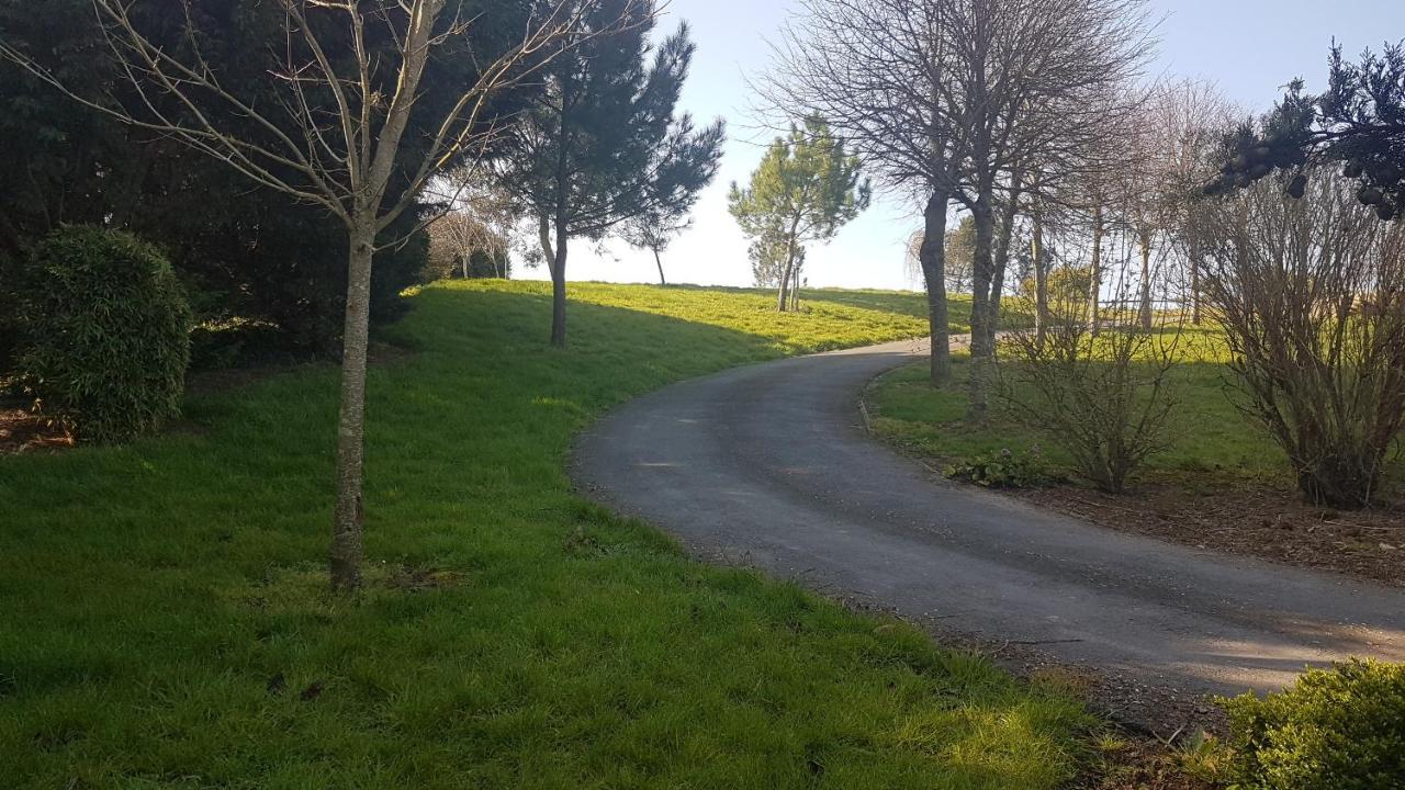 Le Domaine Des Roseraies Monfréville Esterno foto