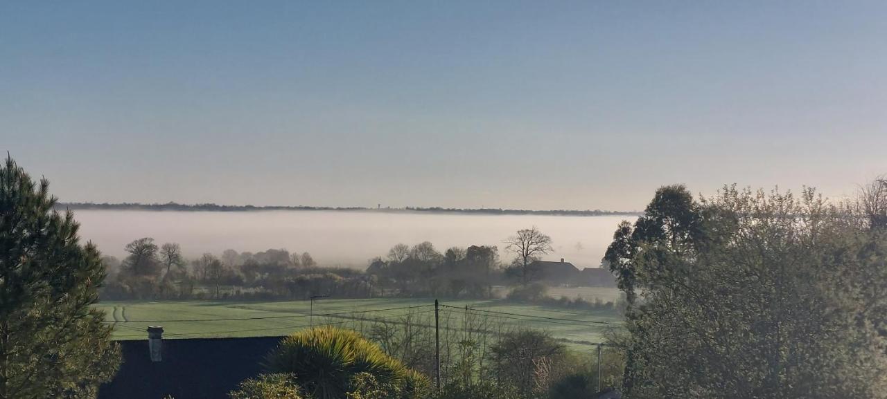 Le Domaine Des Roseraies Monfréville Esterno foto