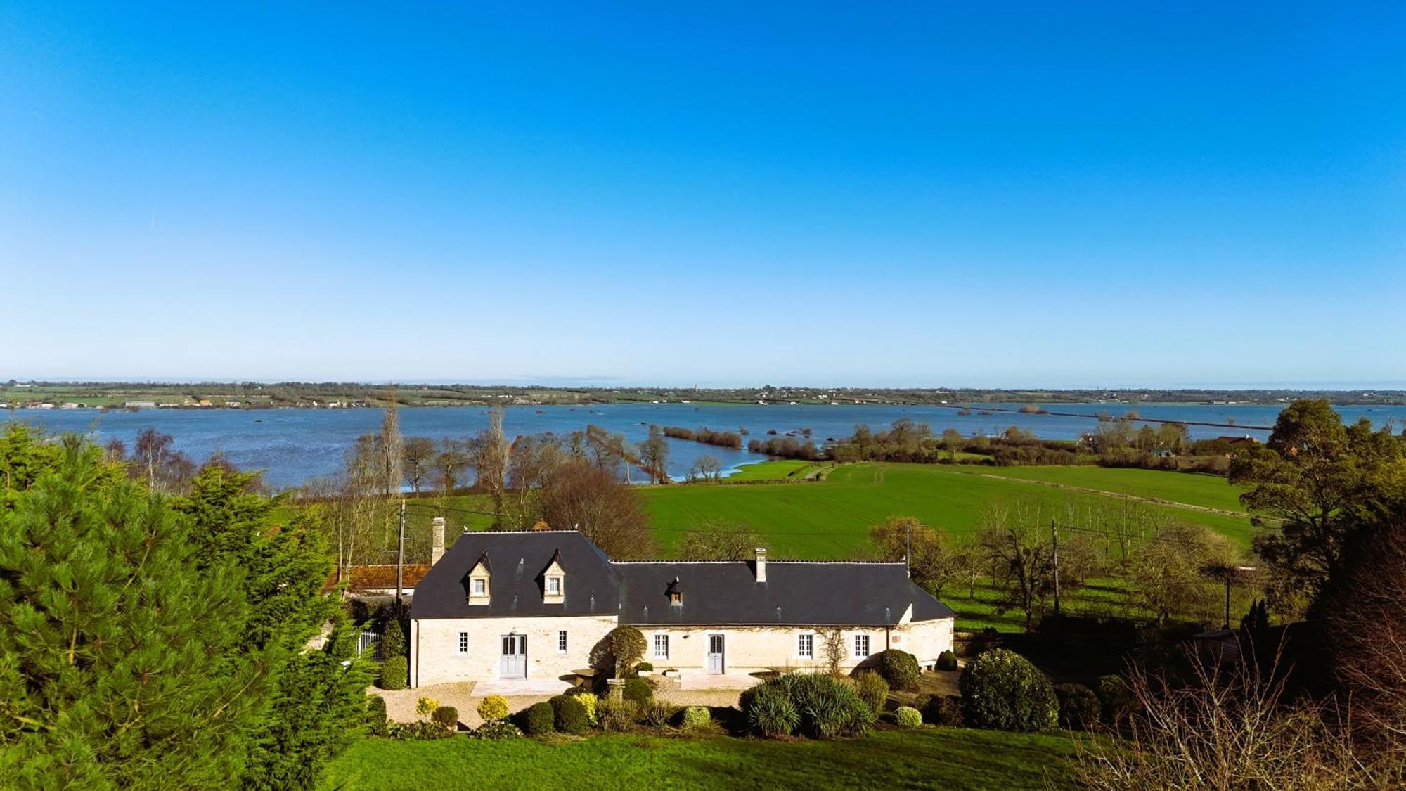 Le Domaine Des Roseraies Monfréville Esterno foto